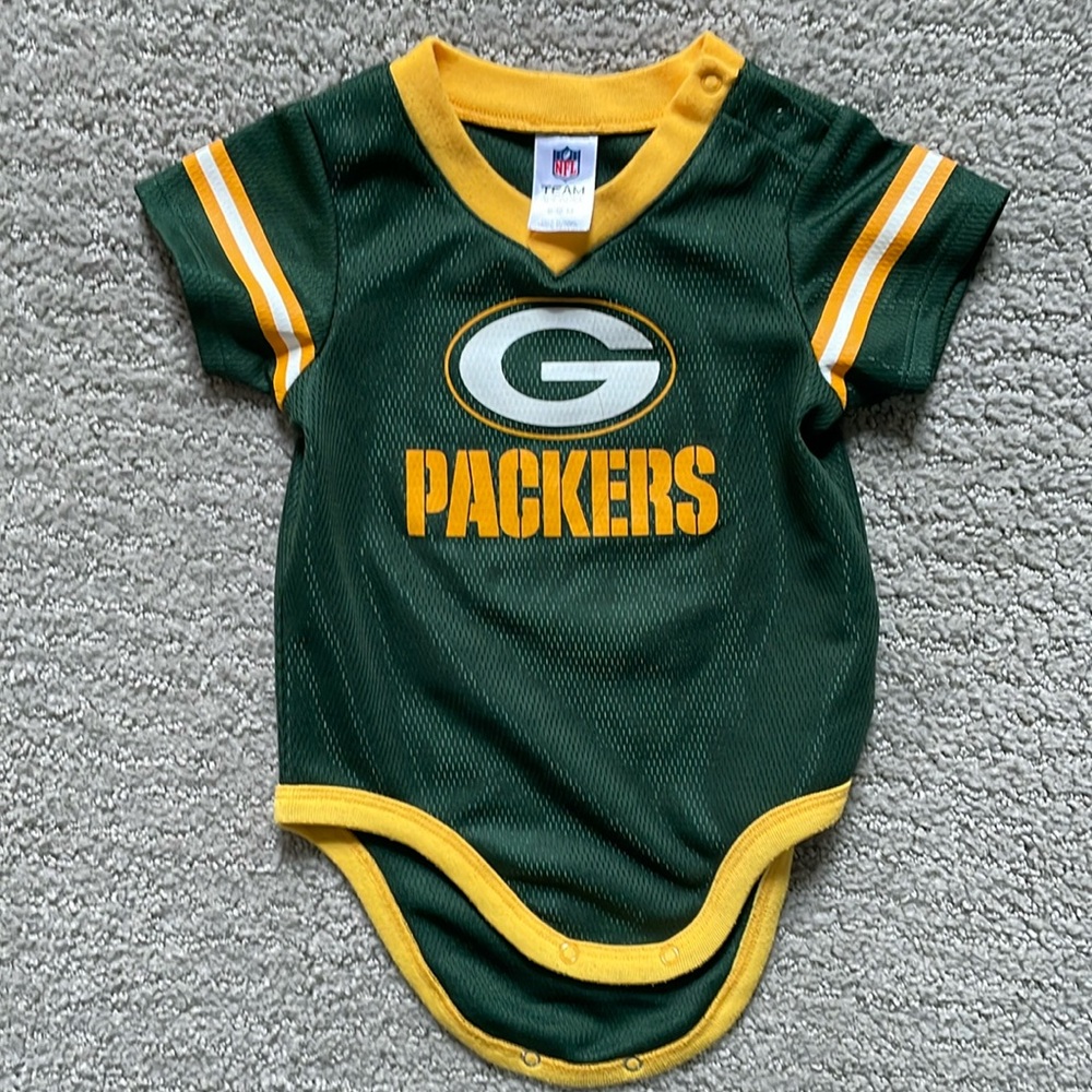 Green Bay Packers NFL 6-12 month bodysuit